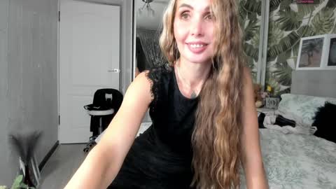 Aurora online show from December 2024 01:51:02 AM