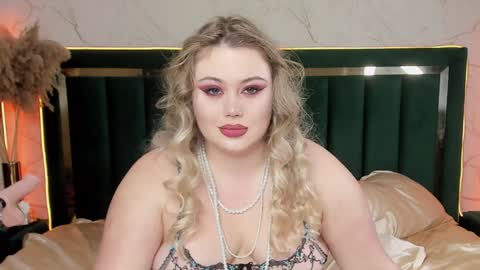 Chloe online show from January 2025 12:38:01 AM