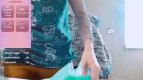 Snapshot of rosa843850 chatting on November 2025 12:04:01 PM rosa843850 online show from November 2025 12:04:01 PM