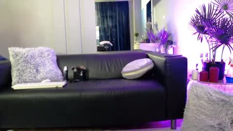 Rose online show from July 2026 04:16:01 AM