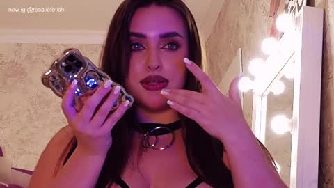 Snapshot of rosaliefetish chatting on January 2025 08:06:02 PM Rosalie online show from January 2025 08:06:02 PM