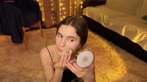 Snapshot of rosalvaulman chatting on March 2026 05:19:01 PM Kylie online show from March 2026 05:19:01 PM