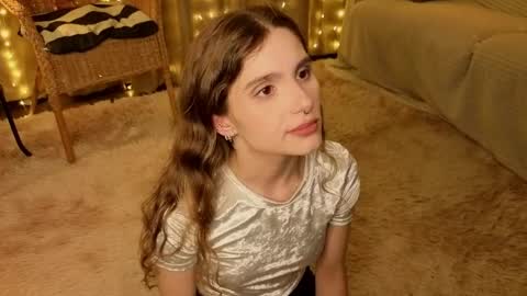 Snapshot of rosalvaulman chatting on May 2026 06:37:01 PM Kylie online show from May 2026 06:37:01 PM