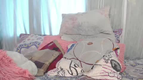 Snapshot of rosalynda_collen chatting on February 2025 07:02:02 PM daniela garcia online show from February 2025 07:02:02 PM