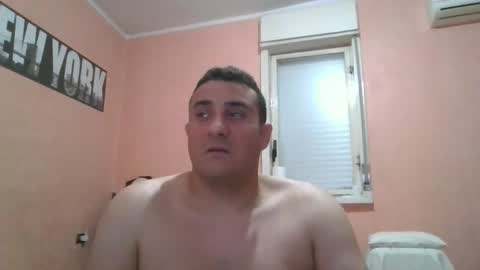 Snapshot of rosario1212 chatting on May 2026 10:40:02 PM Rosario online show from May 2026 10:40:02 PM