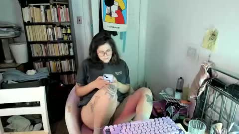 Snapshot of rose257044 chatting on November 2025 12:49:01 PM rose257044 online show from November 2025 12:49:01 PM