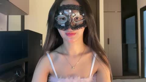Snapshot of rose_ah chatting on May 2026 08:19:01 AM rose_ah online show from May 2026 08:19:01 AM