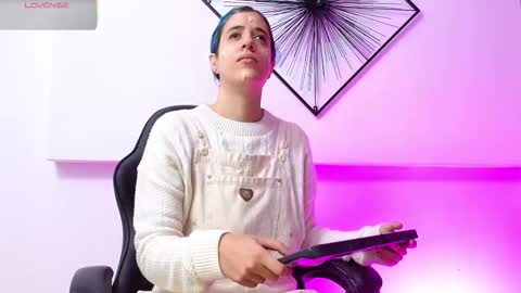 Snapshot of rose_baker_ chatting on January 2026 11:37:02 AM ROSE BAKER online show from January 2026 11:37:02 AM