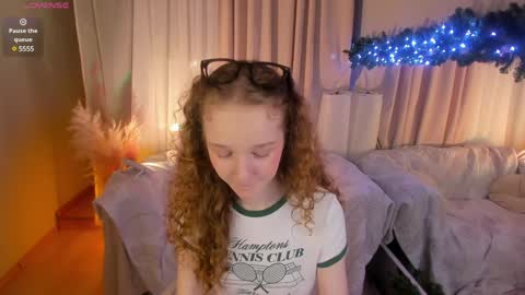 Rose online show from December 2024 12:52:02 AM