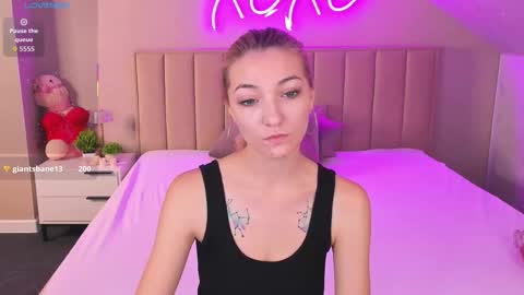 Kimberlly online show from December 2025 12:59:02 AM