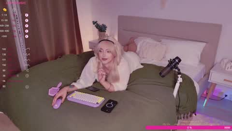 Snapshot of rose_monarch chatting on December 2024 09:37:01 PM Rose online show from December 2024 09:37:01 PM