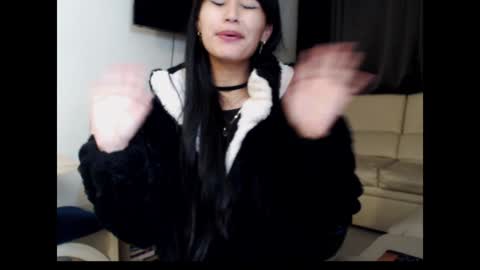 Snapshot of rose_smiley1 chatting on January 2025 08:14:02 AM Rose online show from January 2025 08:14:02 AM