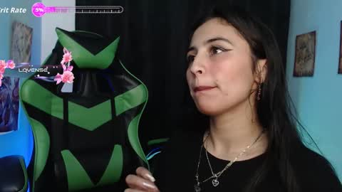 Snapshot of rose_smiley1 chatting on October 2025 01:59:01 AM Rose online show from October 2025 01:59:01 AM