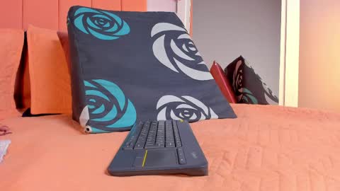 Rosse online show from April 2026 07:15:01 PM