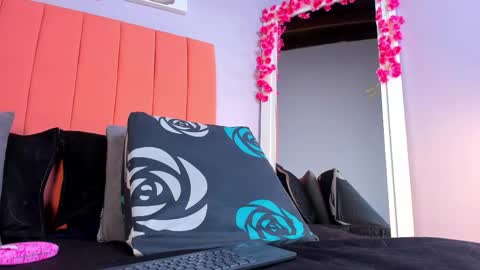 Rosse online show from May 2026 07:11:01 PM