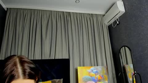 Snapshot of roseblanche2k chatting on December 2024 02:23:02 AM Florin online show from December 2024 02:23:02 AM