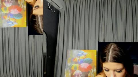 Snapshot of roseblanche2k chatting on December 2024 02:30:02 AM Florin online show from December 2024 02:30:02 AM