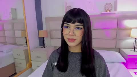 Rose online show from February 2025 01:52:02 PM