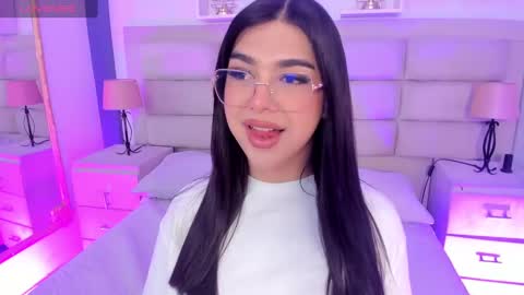 Rose online show from September 2025 12:37:01 PM