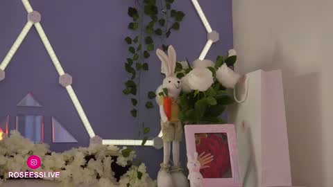 roseess_ online show from July 2026 03:21:02 PM