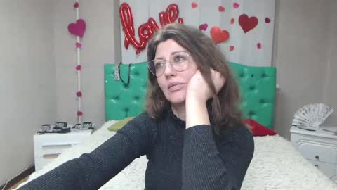 Snapshot of rosehille chatting on March 2026 06:33:01 PM RoseHille online show from March 2026 06:33:01 PM