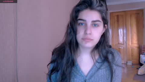 Snapshot of roselina_ chatting on January 2025 08:24:01 AM Rose online show from January 2025 08:24:01 AM