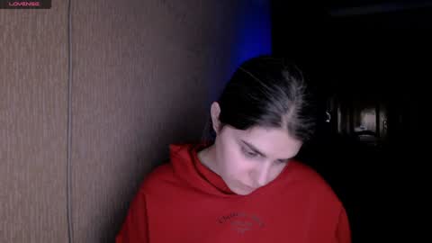 Snapshot of roselina_ chatting on January 2025 03:44:02 PM Rose online show from January 2025 03:44:02 PM