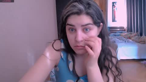 Snapshot of roselina_ chatting on March 2025 06:30:01 AM Rose online show from March 2025 06:30:01 AM