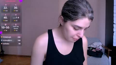 Snapshot of roselina_ chatting on November 2025 07:31:01 AM Rose online show from November 2025 07:31:01 AM