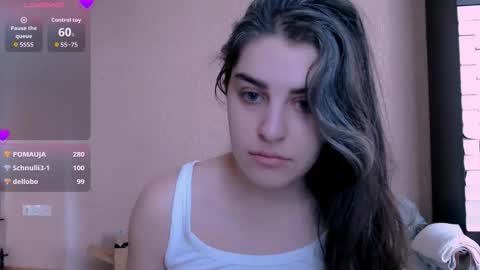 Snapshot of roselina_ chatting on November 2025 06:55:01 AM Rose online show from November 2025 06:55:01 AM