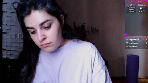 Snapshot of roselina_ chatting on January 2026 07:33:02 AM Rose online show from January 2026 07:33:02 AM