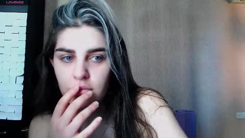 Snapshot of roselina_ chatting on February 2026 10:22:02 AM Rose online show from February 2026 10:22:02 AM