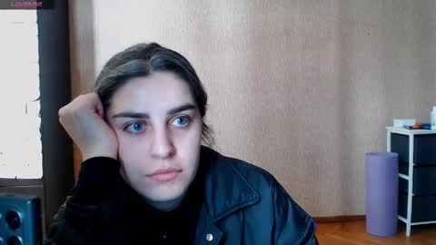 Snapshot of roselina_ chatting on March 2026 10:43:01 AM Rose online show from March 2026 10:43:01 AM