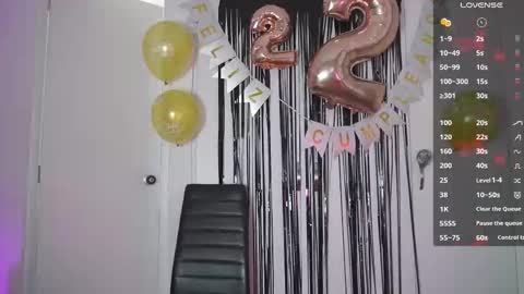 Snapshot of roselinedior chatting on February 2026 02:22:01 PM Lyla OF roselinedior online show from February 2026 02:22:01 PM