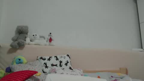 Snapshot of roselynsun chatting on January 2025 01:55:02 PM Rose online show from January 2025 01:55:02 PM