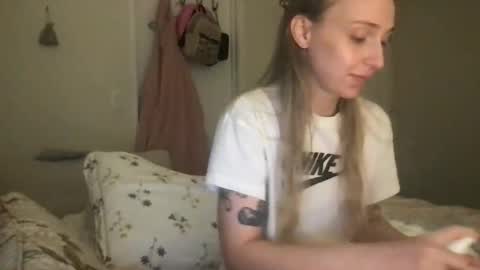 Snapshot of rosepuzzy69 chatting on February 2026 01:53:01 AM RosePuzzy69 online show from February 2026 01:53:01 AM