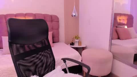 Rose Taylor online show from May 2026 12:56:01 PM
