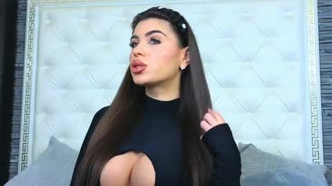 Gabriela online show from May 2026 08:44:01 AM
