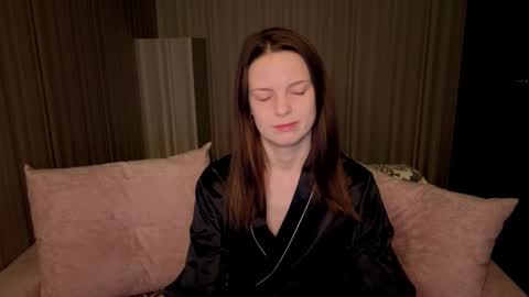 Snapshot of rosewaulhgberg chatting on March 2026 01:34:01 AM Rosse online show from March 2026 01:34:01 AM