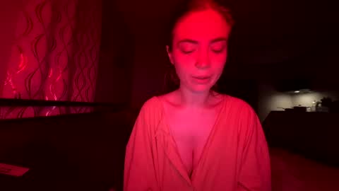 roseyla1 online show from July 2026 07:37:02 AM