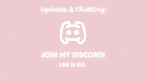 Snapshot of rosiebones chatting on September 2025 11:19:02 PM Rosie Bones online show from September 2025 11:19:02 PM