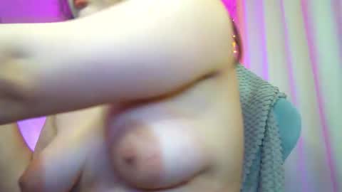 RosieNana online show from July 2026 06:22:01 PM