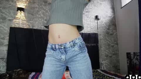 Snapshot of ross_b1 chatting on October 2025 05:30:02 PM ROSS - online show from October 2025 05:30:02 PM