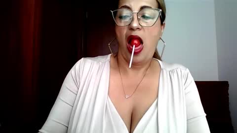 Rossana  online show from May 2026 12:56:02 PM