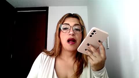 Rossana  online show from June 2026 12:14:02 PM