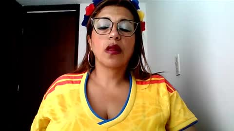 Rossana  online show from June 2026 12:14:01 PM