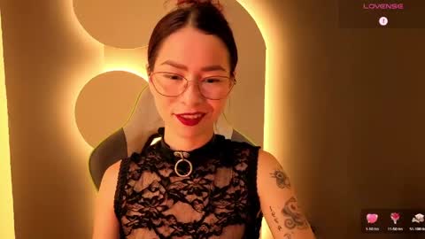 Snapshot of rosse_98_ chatting on May 2026 01:16:02 PM Miss Rosse online show from May 2026 01:16:02 PM