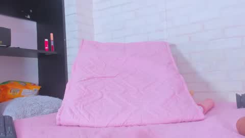 Snapshot of rosse_thompson11 chatting on March 2025 11:35:02 PM rosse_thompson11 online show from March 2025 11:35:02 PM