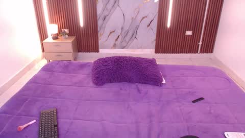 Rossi Hill online show from January 2026 07:50:02 PM