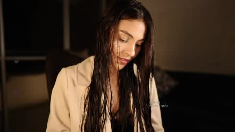 Rossey online show from April 2026 06:19:01 AM